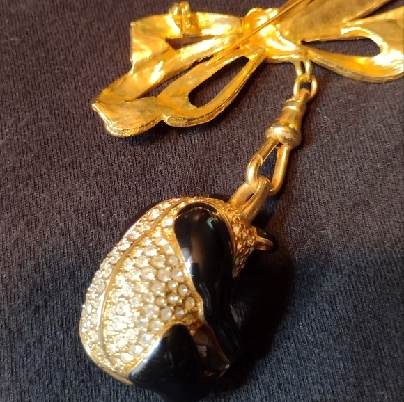 Swarovski Crystal panda bear with ball - Picture 6 of 8